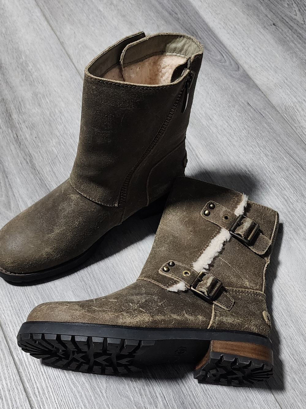UGG Neils II Water-resistant Leather Boots W/ Sheepskin Lining Womens Size 6.5